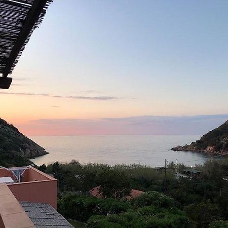 Appartamento A Due Passi Dal Mare Nisporto 外观 照片